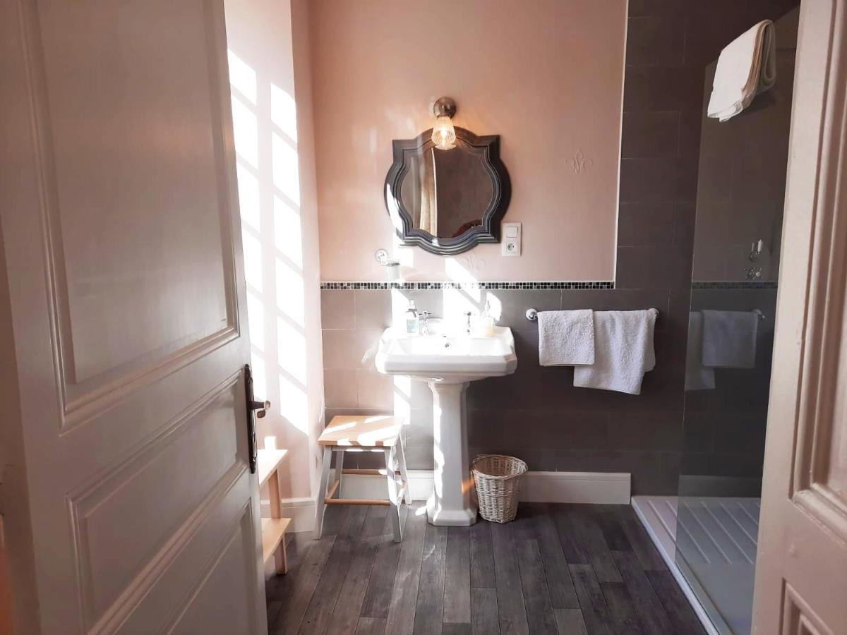 Logis De Tirac Bed & Breakfast Lorignac Екстериор снимка