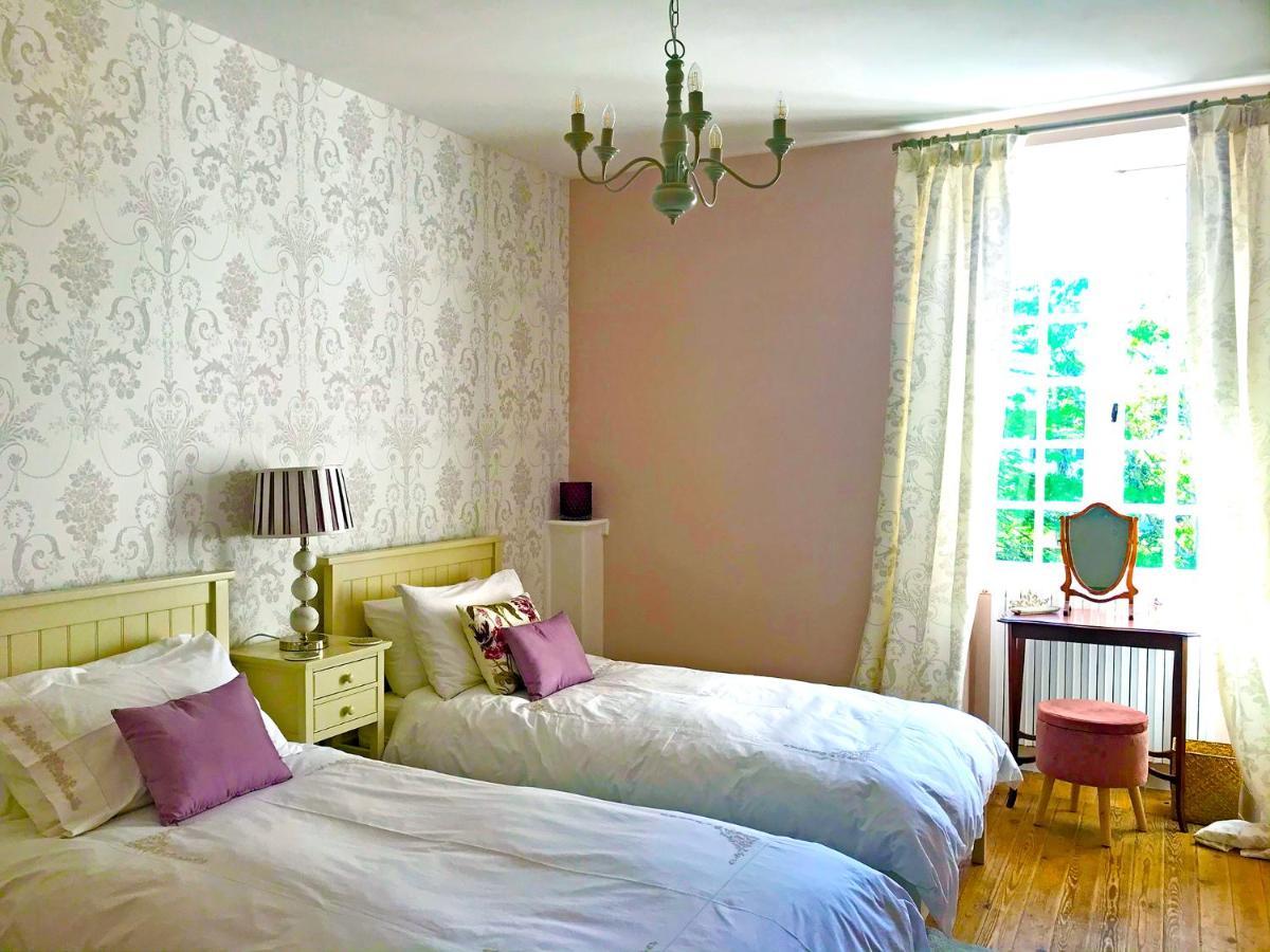 Logis De Tirac Bed & Breakfast Lorignac Екстериор снимка