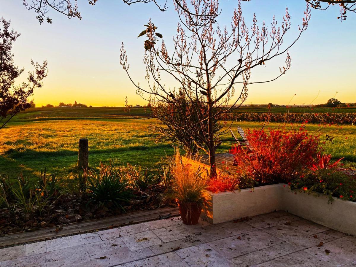 Logis De Tirac Bed & Breakfast Lorignac Екстериор снимка