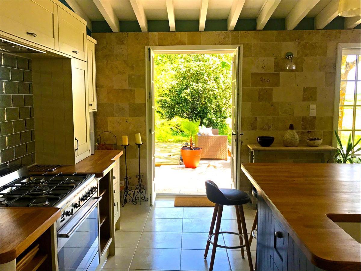 Logis De Tirac Bed & Breakfast Lorignac Екстериор снимка