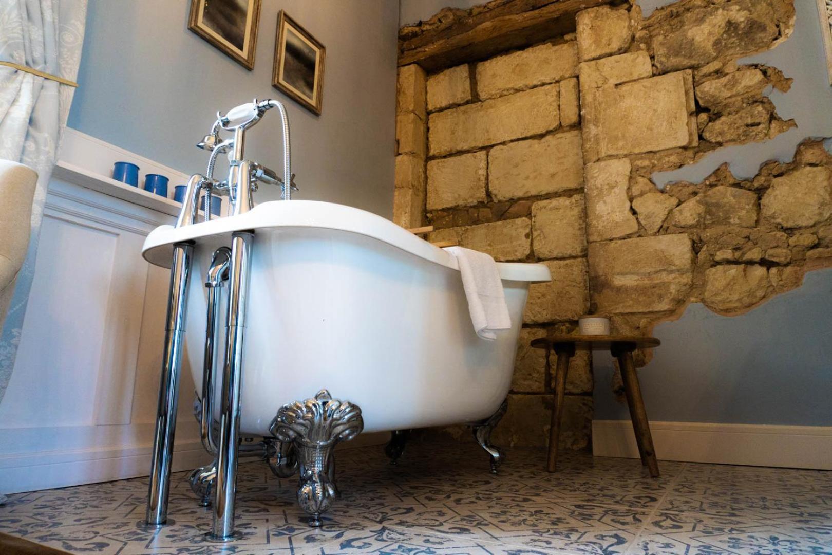 Logis De Tirac Bed & Breakfast Lorignac Екстериор снимка